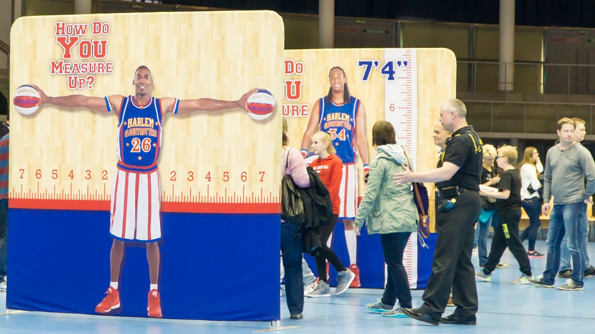 O Fotomagazin / Harlem Globetrotters in der TipsArena 2016